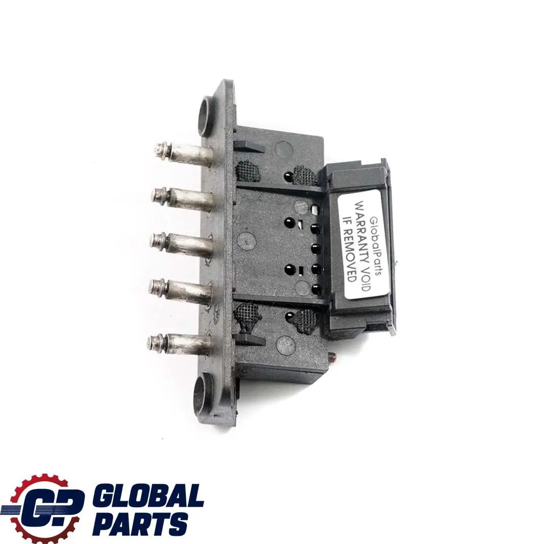 Mercedes-Benz Vito Viano W639 Interruttore Porta Copripiastra per con numero di parte A6398200254 Mercedes-Benz Vito Viano W639 Interruttore Porta Copripiastra - SKU A6398200254 - Numero di parte A6398200254