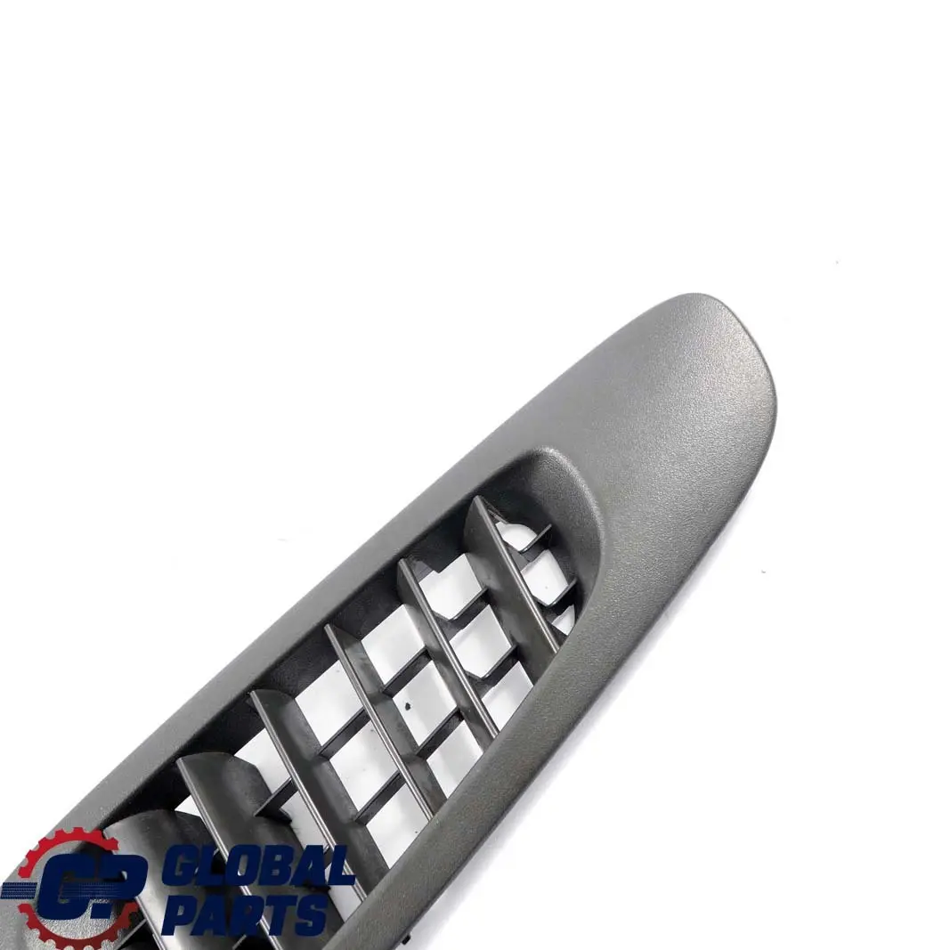  Mercedes-Benz Vito W639 tableau de bord gauche grille d'aeration - SKU A6398310060 - Numéro de pièce A6398310060