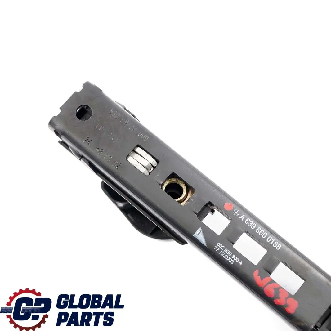 Mercedes W639 Sedile Anteriore Sinistro Destro Regolatore Cintura - SKU A6398600188 - Numero di parte A6398600188