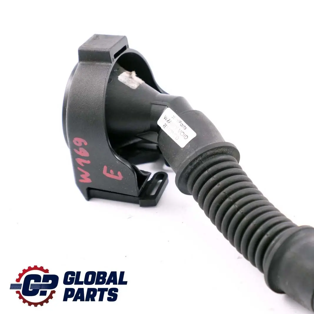 OM640 CDI Tubo flessibile del collo serbatoio dell'olio per Mercedes W169 W245 con numero di parte A6400100369 Mercedes W169 W245 OM640 CDI Tubo flessibile del collo serbatoio dell'olio - SKU A6400100369 - Numero di parte A6400100369