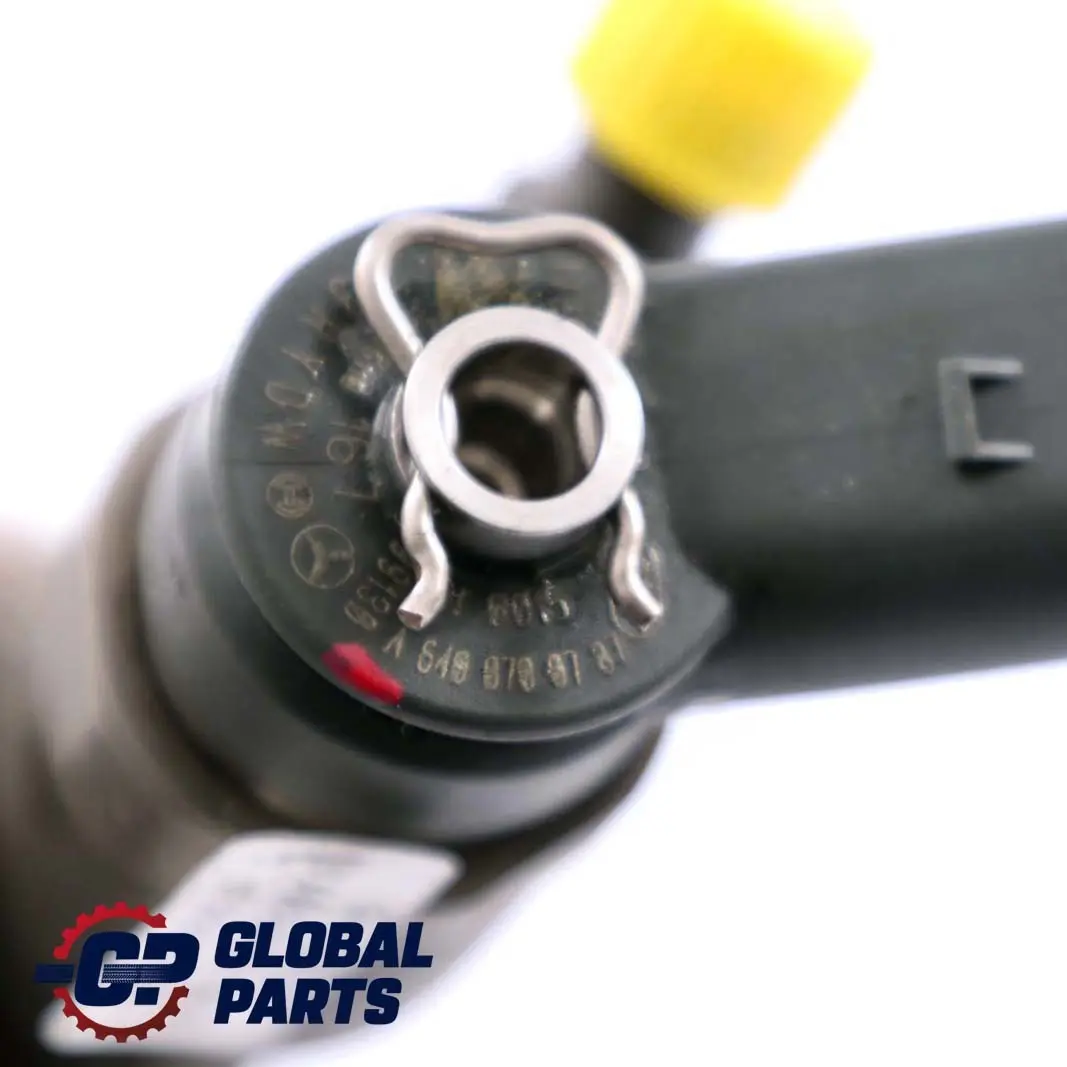 Mercedes-Benz W169 W245 OM640 Inyector de combustible para con número de pieza A6400700787 Mercedes-Benz W169 W245 OM640 Inyector de combustible - SKU A6400700787 - Número de pieza A6400700787