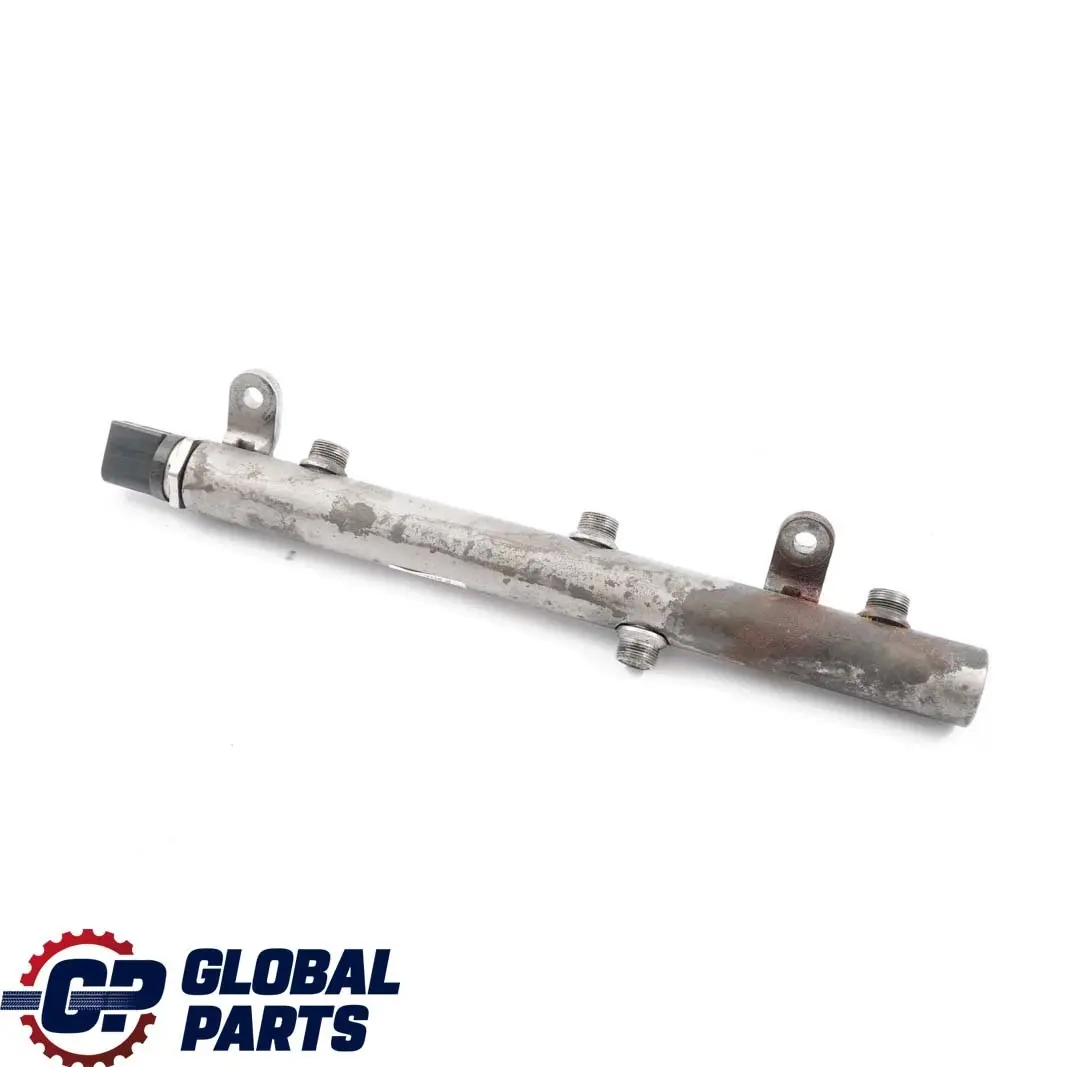 OM642 Inyector Combustible Derecha Presión Rail Line para Mercedes W164 W204 W211 con número de pieza A6420702595 Mercedes W164 W204 W211 OM642 Inyector Combustible Derecha Presión Rail Line - SKU A6420702595 - Número de pieza A6420702595