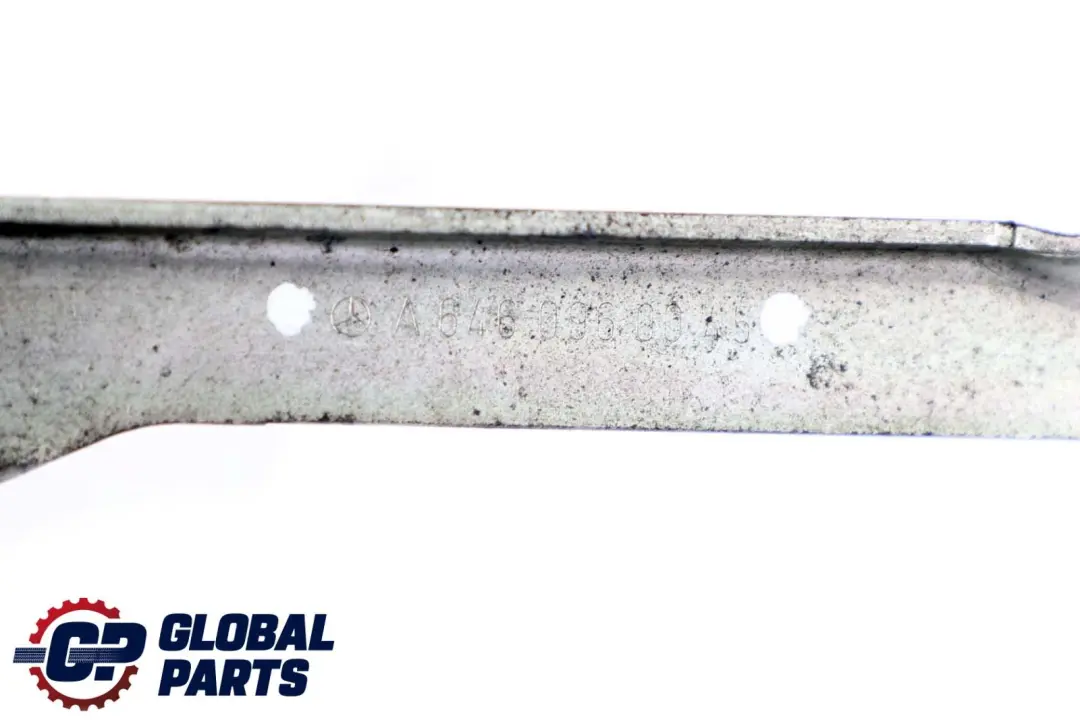 Class W203 Uchwyt turbosprężarki diesla do Mercedes C o numerze A6460960045 Mercedes C Class W203 Uchwyt turbosprężarki diesla - SKU A6460960045 - Numer Części A6460960045