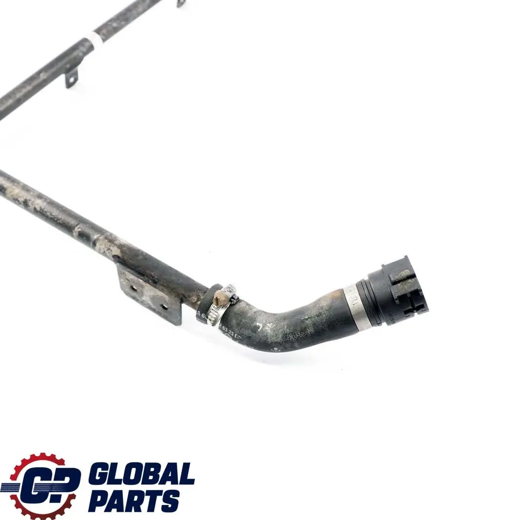 Mercedes-Benz Vito W639 Pompe A L'Eau Radiateur Tuyau Flexible pour à propos du numéro de pièce A6462000252 Mercedes-Benz Vito W639 Pompe A L'Eau Radiateur Tuyau Flexible - SKU A6462000252 - Numéro de pièce A6462000252