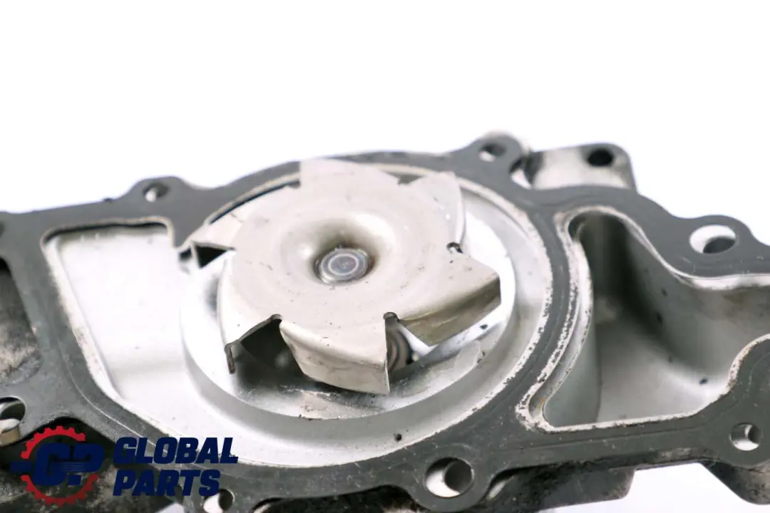 Mercedes-Benz C-Klasse W203 OM646 Diesel Wasserpumpe Motor für mit Teilenummer A6462000301 Mercedes-Benz C-Klasse W203 OM646 Diesel Wasserpumpe Motor - SKU A6462000301 - Teilenummer A6462000301