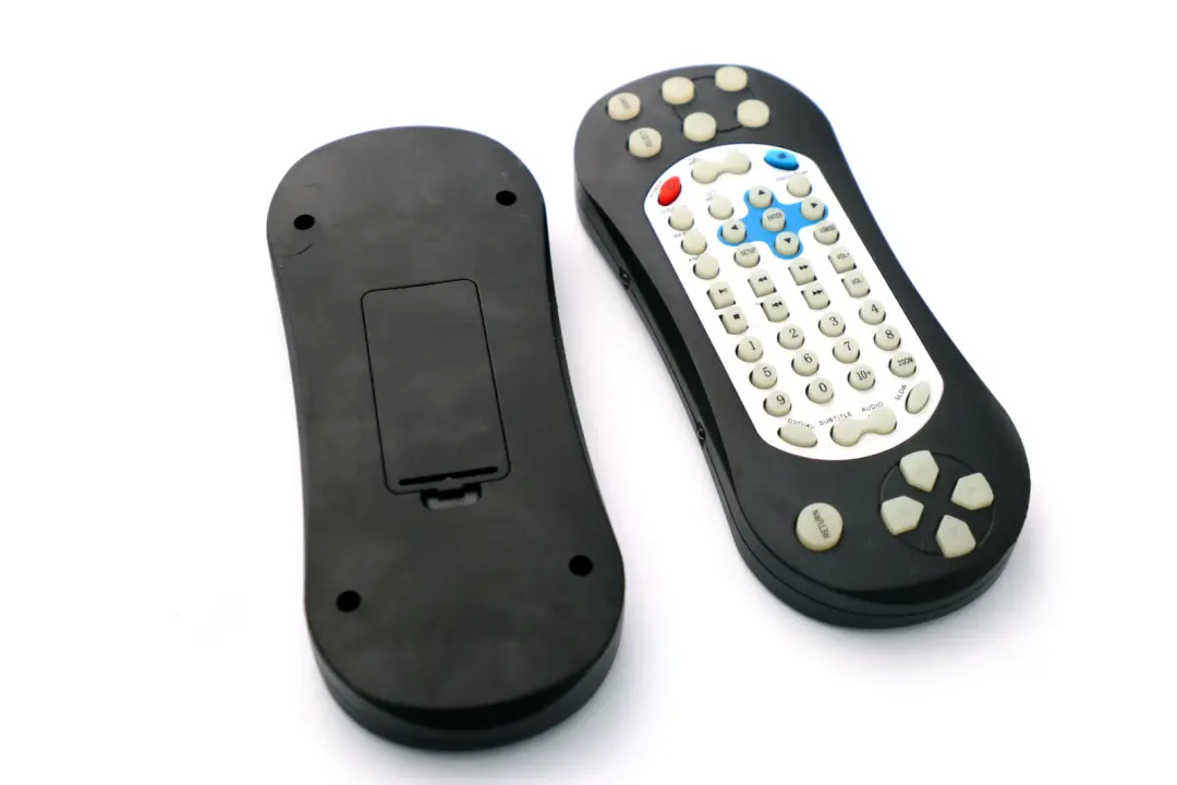 BMW Universal Leather Headrest 8,5" Screens DVD USB Interface - SKU BMW Universal Leather Headrest 85 Screen - Part number Does Not Apply