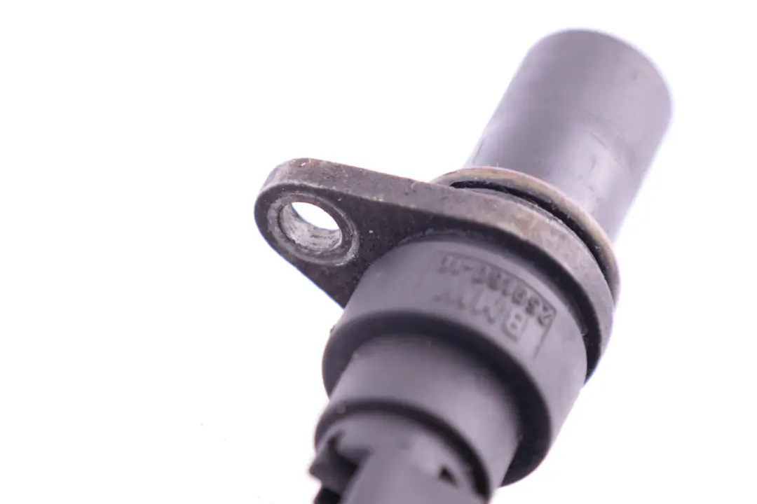 Generator Crankshaft to BMW 3 5 X5 Series E46 E39 E53 Pulse with Part number 2247926 BMW 3 5 X5 Series E46 E39 E53 Pulse Generator Crankshaft - SKU 2247926 - Part number 2247926