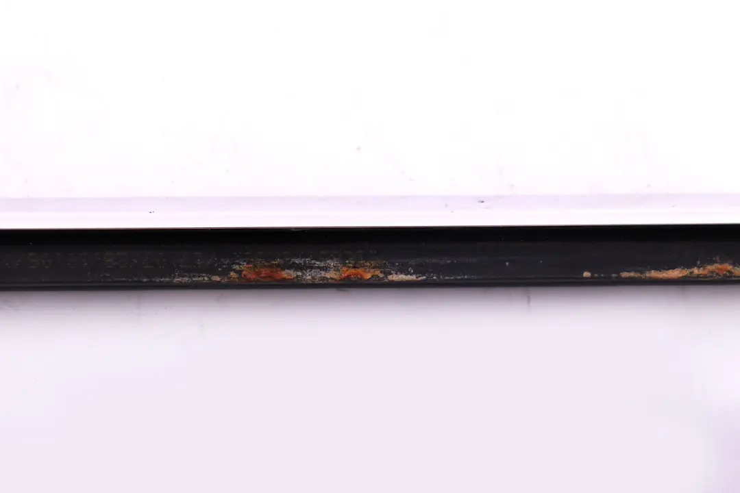 Chrom Weatherstrip Strip Door Rear Right O/S to BMW 3 Series E91 E91N with Part number 7140734 BMW 3 Series E91 E91N Chrom Weatherstrip Strip Door Rear Right O/S - SKU c-7140734 - Part number 7140734