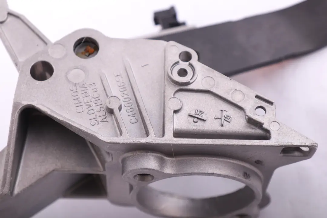 Pedal Assembly Brake Pedal Return Spring 6770621 to BMW Mini Cooper R55 R56 R60 with Part number 6795834 BMW Mini Cooper R55 R56 R60 Pedal Assembly Brake Pedal Return Spring 6770621 - SKU c-rhd-6770621 - Part number 6795834