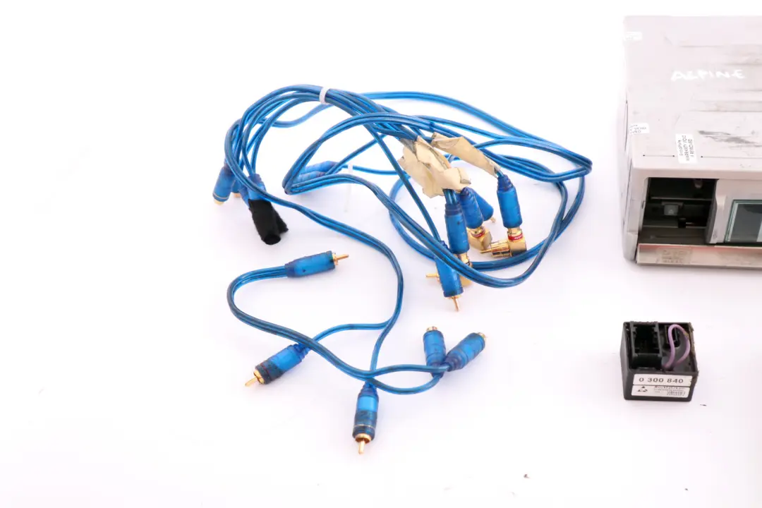 *Original Alpine 6 Disc DVD Audio Video CD Wechsler Kit für mit Teilenummer DHA-S680P *Original Alpine 6 Disc DVD Audio Video CD Wechsler Kit - SKU DHA-S680P - Teilenummer DHA-S680P