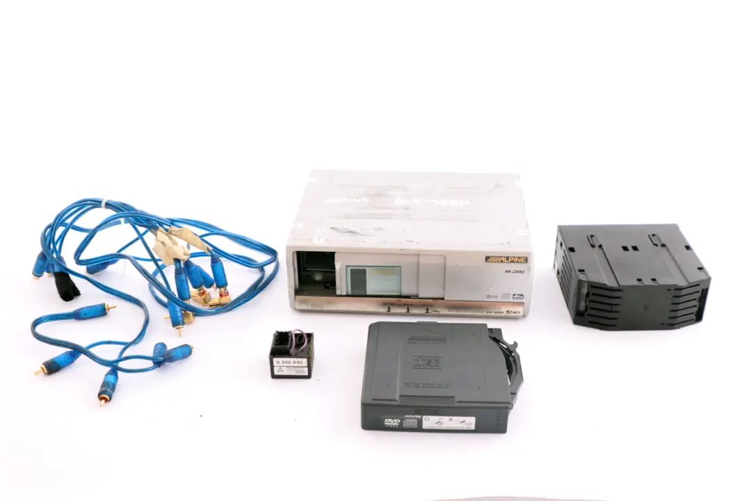 *Original Alpine 6 Disc DVD Audio Video CD Wechsler Kit für mit Teilenummer DHA-S680P *Original Alpine 6 Disc DVD Audio Video CD Wechsler Kit - SKU DHA-S680P - Teilenummer DHA-S680P