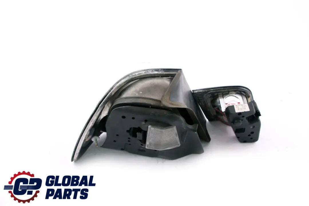 Rücklicht Lampen Set Lampen Sonar TAIWAN für BMW 3 er mit Teilenummer E46 BMW 3 er Rücklicht Lampen Set Lampen Sonar TAIWAN - SKU E46-TAIWAN - Teilenummer E46