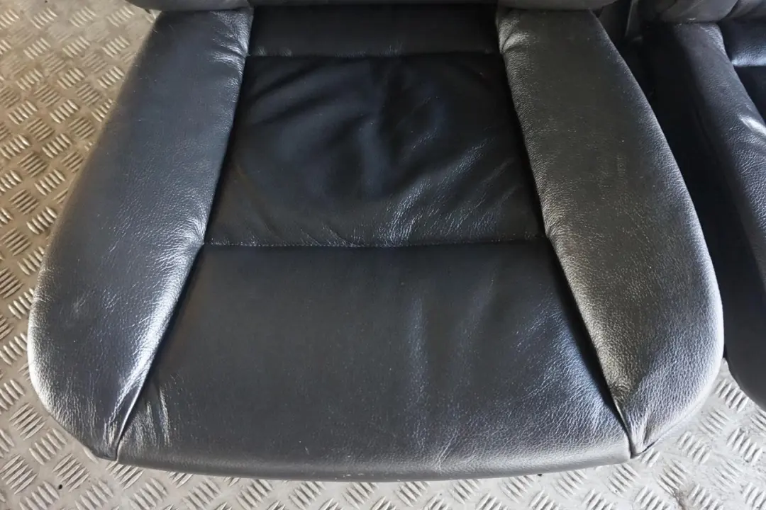 Fotel fotele skóra prawy lewy do BMW E61 o numerze E60 E61 Black Leather Front Seats BMW E61 Fotel fotele skóra prawy lewy - SKU E60 E61 Black Leather Front Seats - Numer Części E60 E61 Black Leather Front Seats