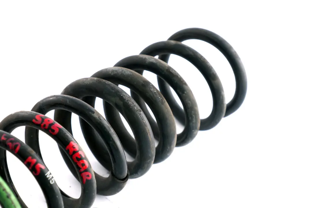 Feder Hinteren Aufhängungsspule Links Rechts für BMW 5 er E60 M5 S85 mit Teilenummer E60 M5 S85 COIL SPRING BMW 5 er E60 M5 S85 Feder Hinteren Aufhängungsspule Links Rechts - SKU E60 M5 S85 COIL SPRING - Teilenummer E60 M5 S85 COIL SPRING