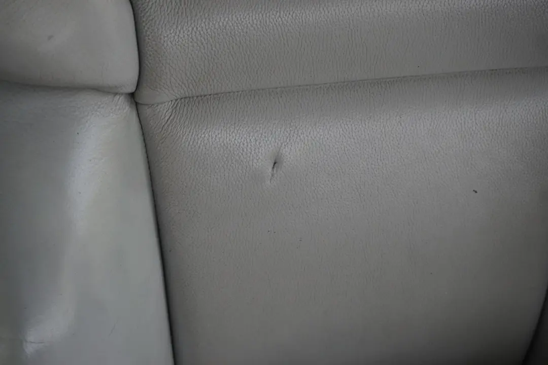 Silverstone Leather Front Right O/S Sport Seats Multifunction to BMW E60 M5 with Part number E60 M5 Silverstone Leather Sport Front Seats BMW E60 M5 Silverstone Leather Front Right O/S Sport Seats Multifunction - SKU E60 M5 Silverstone Leather Sport Front Seats - Part number E60 M5 Silverstone Leather Sport Front Seats