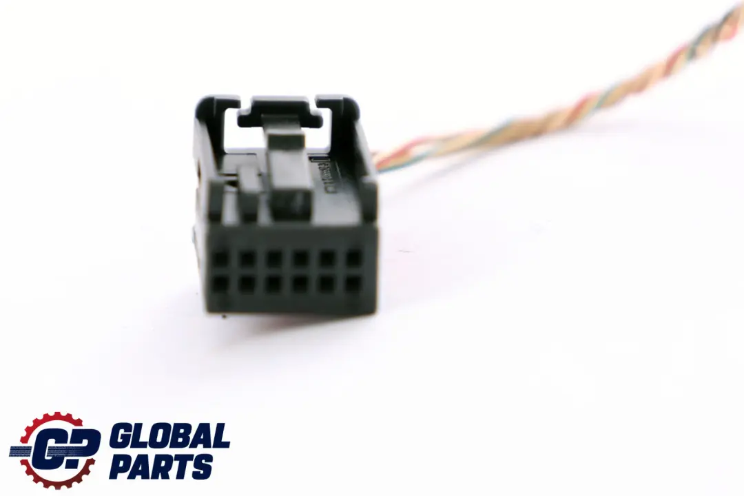 Audio AUX Wiring Loom Cable 184 cm to BMW 1 Series E81 with Part number E81 AUX BMW 1 Series E81 Audio AUX Wiring Loom Cable 184 cm - SKU E81 AUX 184 - Part number E81 AUX