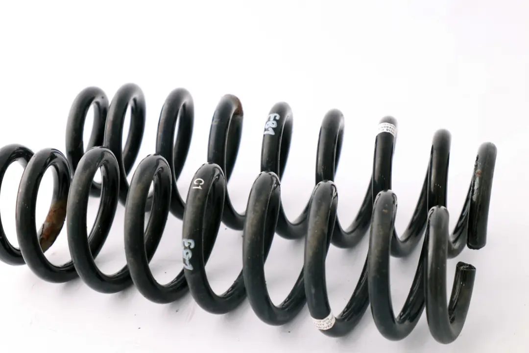 Posteriore Sinistra Destra Posteriore Molle Elicoidali Set per BMW E81 C1 con numero di parte Coil Spring Set BMW E81 C1 Posteriore Sinistra Destra Posteriore Molle Elicoidali Set - SKU E81 C1 Rear Coil Spring Set - Numero di parte Coil Spring Set