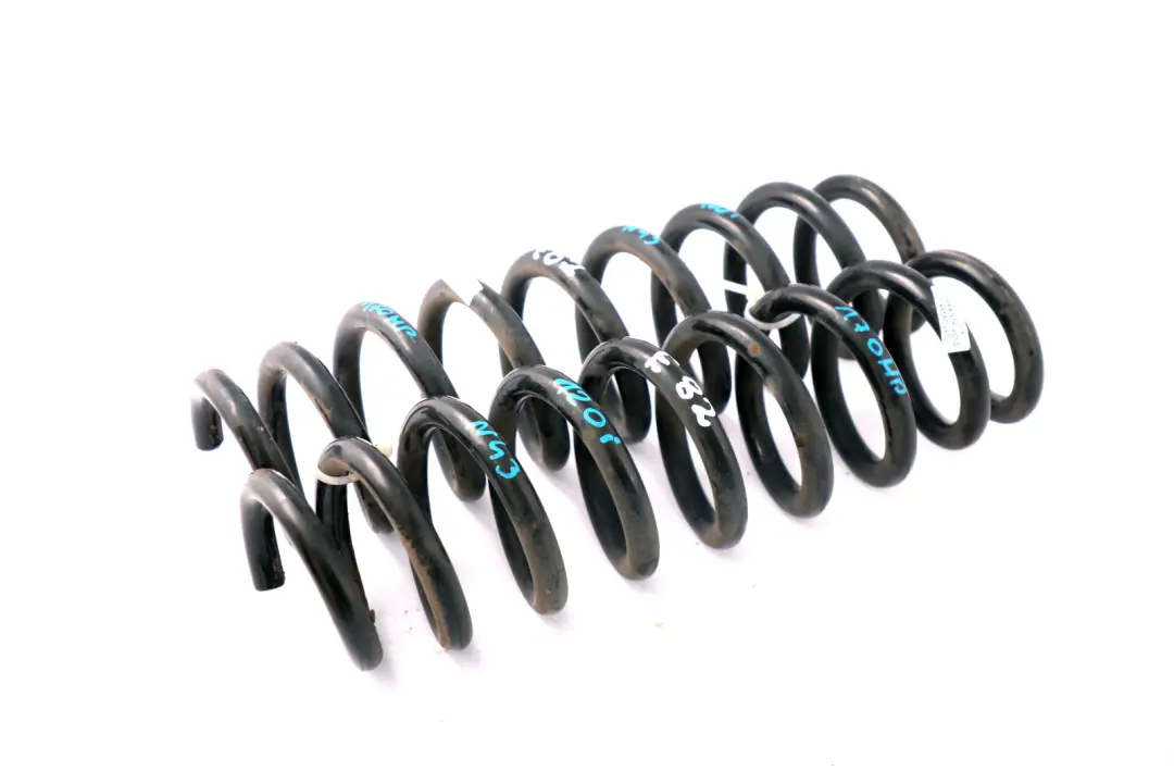 Coupé A9 Set di molle elicoidali posteriori destra e sinistra per BMW E82 con numero di parte E82 A9 BMW E82 Coupé A9 Set di molle elicoidali posteriori destra e sinistra - SKU E82 A9 Rear Coil Spring Set - Numero di parte E82 A9