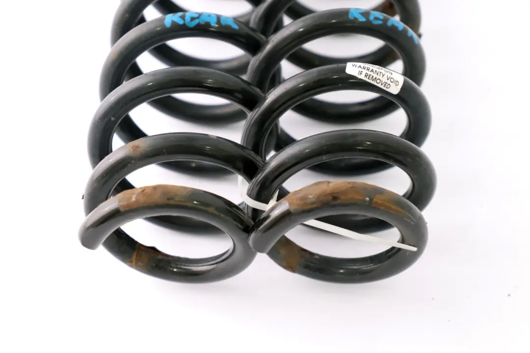 Trasera Izquierda Derecha Juego Suspensión Resortes Helicoidales para BMW E82 Coupe con número de pieza E82 C0 BMW E82 Coupe Trasera Izquierda Derecha Juego Suspensión Resortes Helicoidales - SKU E82-C0-REAR-COIL-SPRING-SET - Número de pieza E82 C0