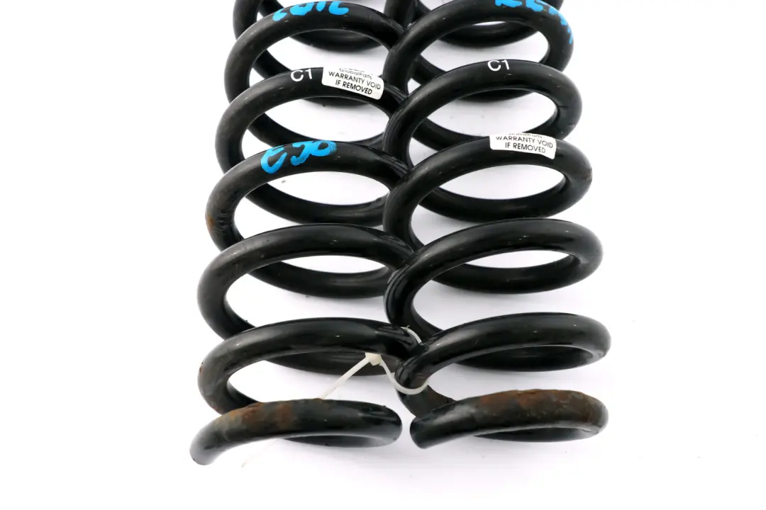 Posteriore Sinistra Destra Schraubenfedersatz per BMW con numero di parte E90 C1 BMW Posteriore Sinistra Destra Schraubenfedersatz - SKU E90 C1 Rear Coil Spring Set - Numero di parte E90 C1