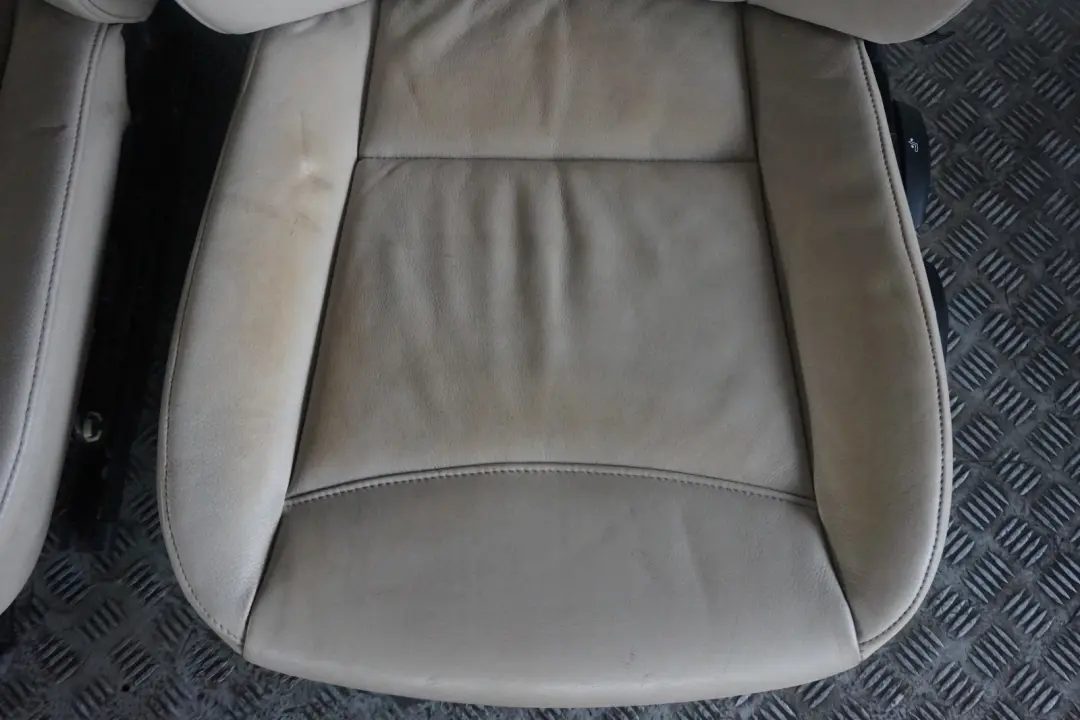 Sitzeheizung Huitre Cuir Innensitze Seance Sans Porte pour BMW LCI à propos du numéro de pièce E90 BMW LCI Sitzeheizung Huitre Cuir Innensitze Seance Sans Porte - SKU E90 LCI Heated Seats Oyster Leather - Numéro de pièce E90