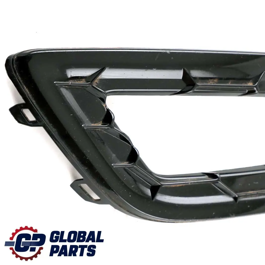 Front Right Bumper Drivers Fog Lamp Trim to Ford Focus with Part number F1EJ1-5A298A1 Ford Focus Front Right Bumper Drivers Fog Lamp Trim - SKU F1EJ1-5A298A1 - Part number F1EJ1-5A298A1