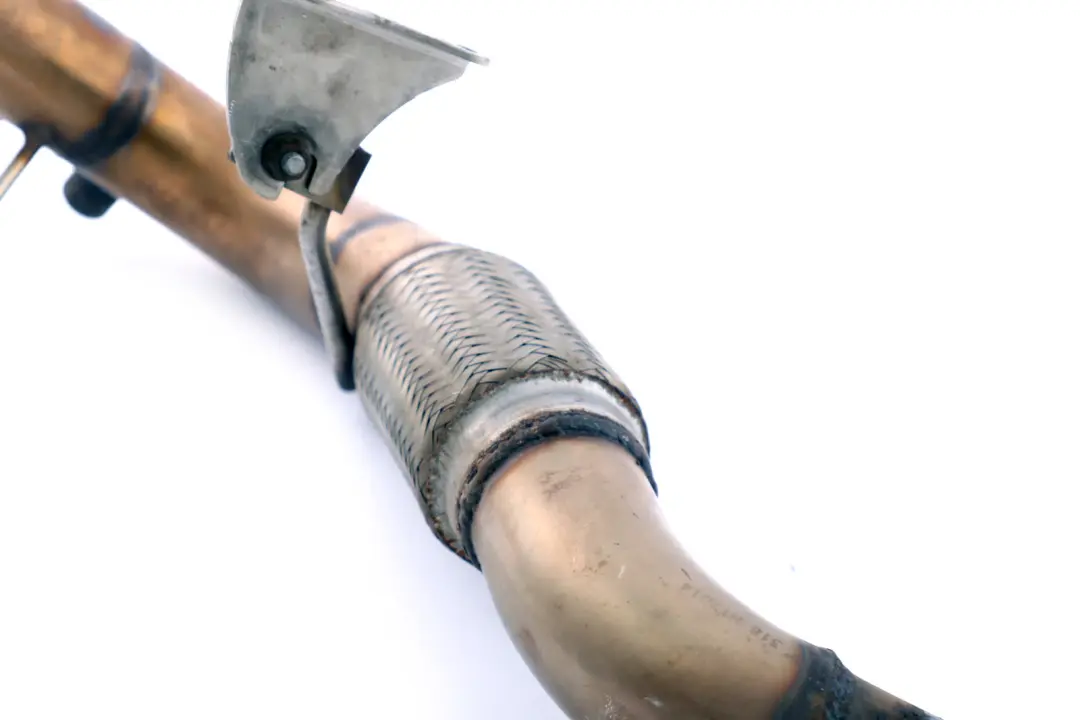 M57N2 Diesel Exhaust Catalytic Pipe to BMW 3 Series E90 325d with Part number HT7014 BMW 3 Series E90 325d M57N2 Diesel Exhaust Catalytic Pipe - SKU HT7014 - Part number HT7014