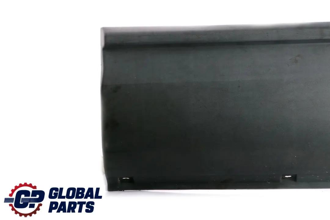 Trim Left Rear Moulding N/S Cover 504099687 504099679 to with Part number 500326822 Trim Left Rear Moulding N/S Cover 504099687 504099679 - SKU IVECO DAILY - Part number 500326822