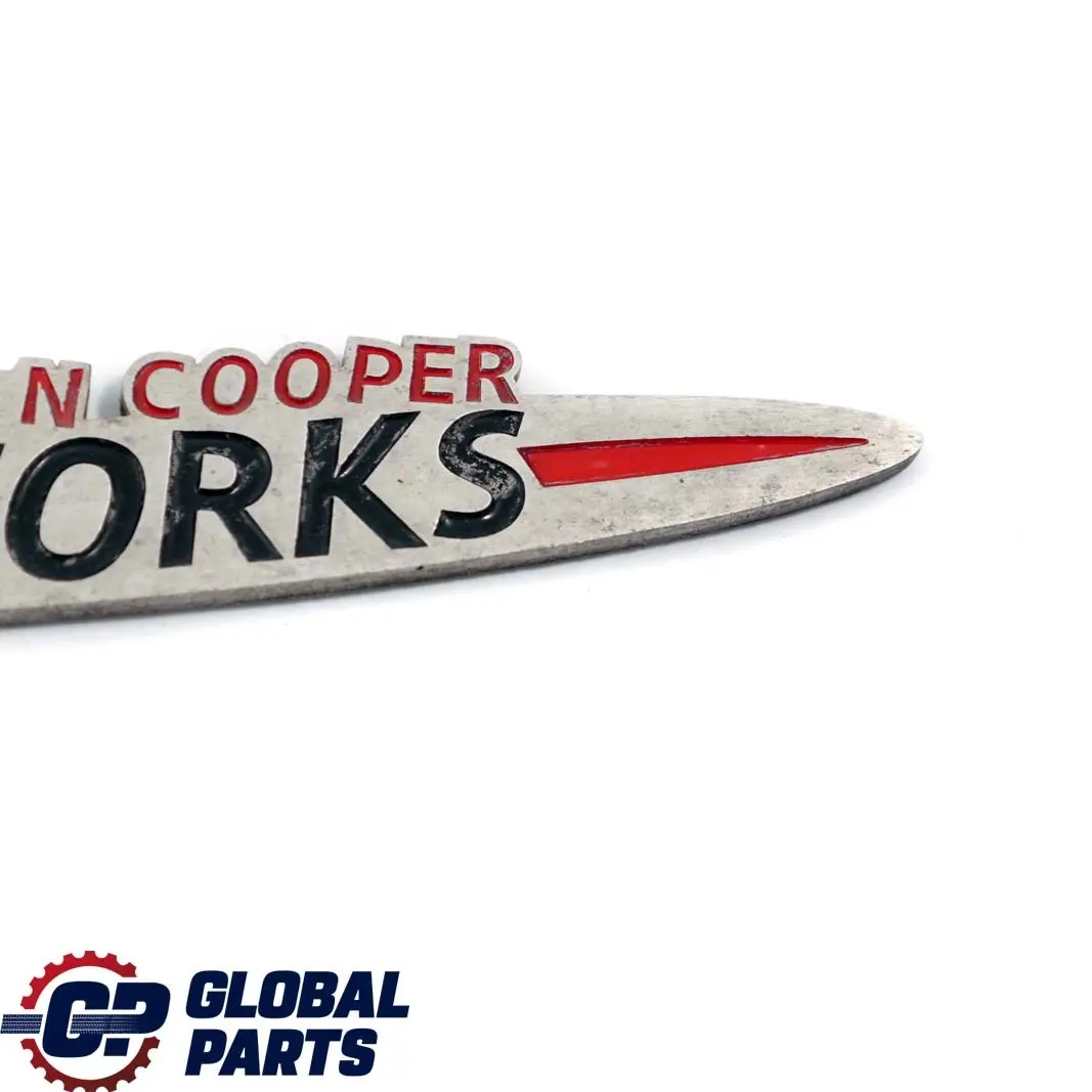 Emblem Logo Marke Plakette für Mini Cooper S JCW John Cooper Works mit Teilenummer JCW Emblem Mini Cooper S JCW John Cooper Works Emblem Logo Marke Plakette - SKU JCW-Emblem - Teilenummer JCW Emblem