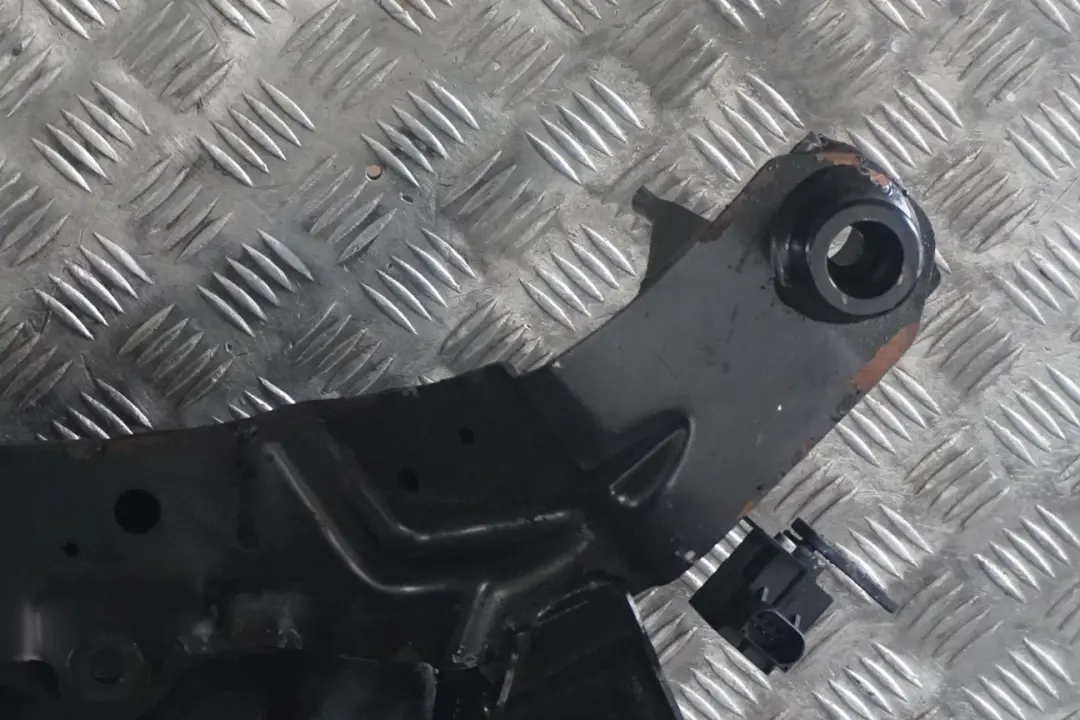 Front Axle Suspension Carrier Support Subframe Cradle to BMW 5 E60 E61 xi xd with Part number 6757435 BMW 5 E60 E61 xi xd Front Axle Suspension Carrier Support Subframe Cradle - SKU lhd-6772254 - Part number 6757435