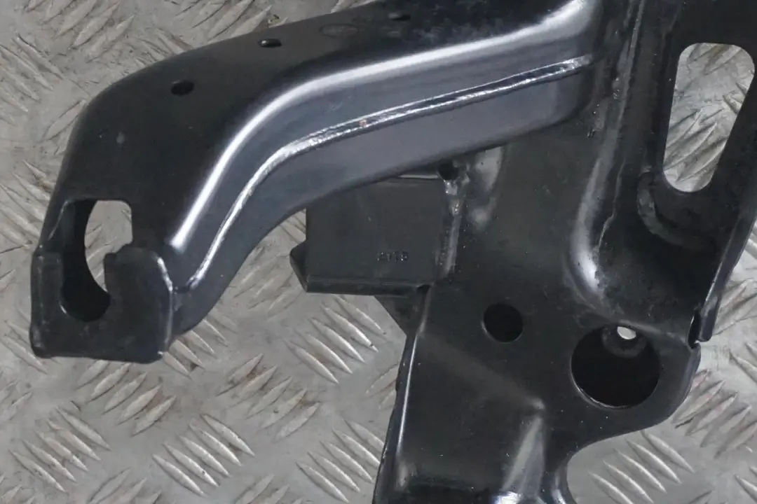 BMW 5 E60 E61 xi xd Front Axle Suspension Carrier Support Subframe Cradle - SKU lhd-6772254 - Part number 6757435