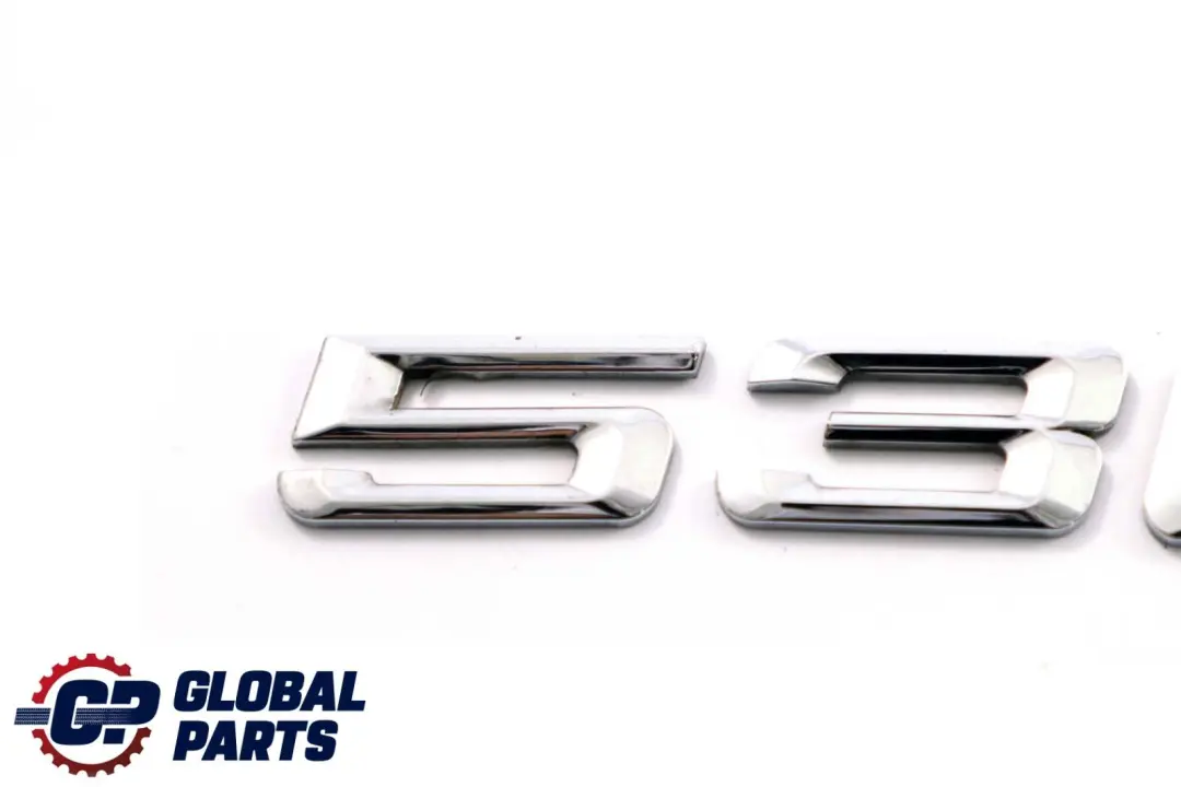 BMW 5 er E60 E61 LCI Heckklappe Emblem Abzeichen Logo Zeichen 530xd xDrive - SKU lhd-7066974 - Teilenummer 7039787