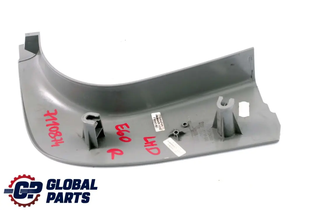 Panel Lateral Delantero Derecho Leg Room Gris para BMW E60 E61 con número de pieza 7111188 BMW E60 E61 Panel Lateral Delantero Derecho Leg Room Gris - SKU lhd-7110874 - Número de pieza 7111188
