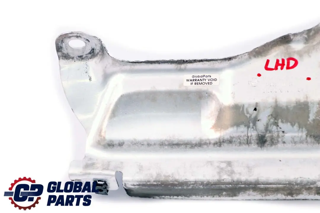 Isolamento termico centro destra 7138604 per BMW E60 525xd 530xd Diesel con numero di parte 7185026 BMW E60 525xd 530xd Diesel Isolamento termico centro destra 7138604 - SKU lhd-7138604 - Numero di parte 7185026