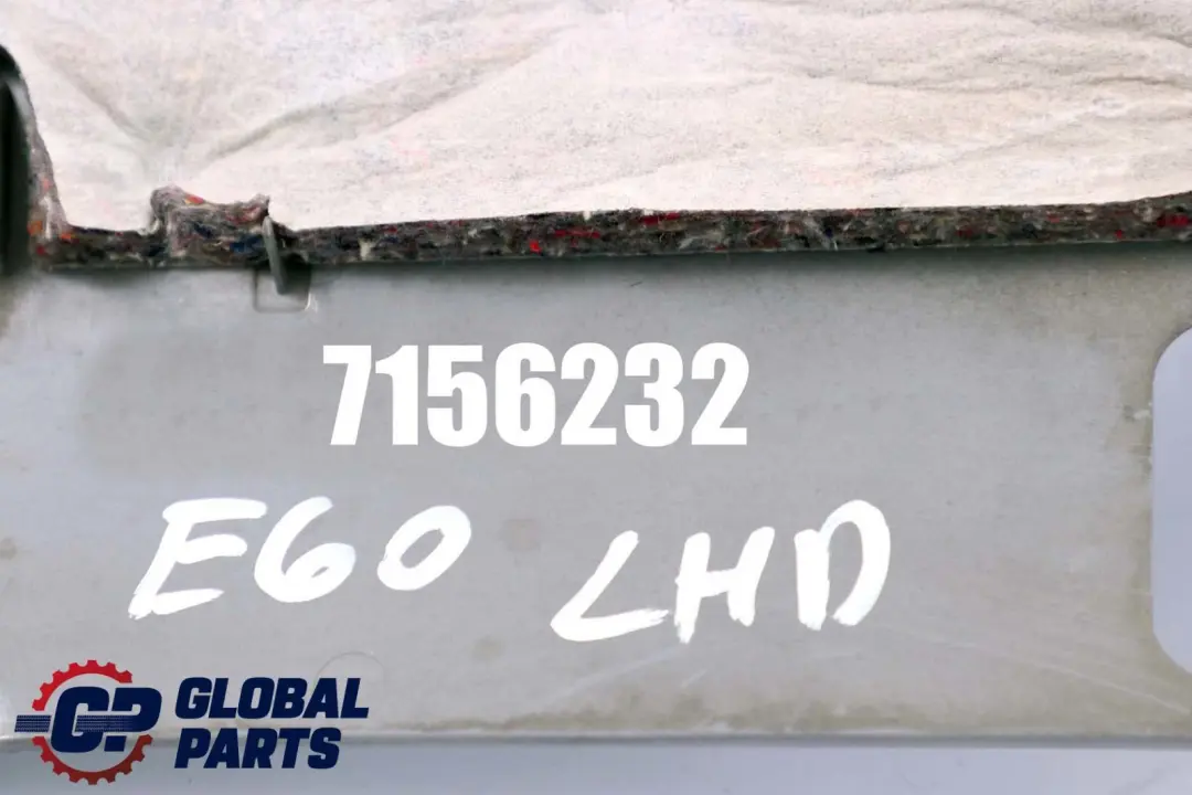 Rivestimento Spazio Dei Piedi Passeggero Grigio 7156230 per BMW E60 E61 LCI con numero di parte 7156232 BMW E60 E61 LCI Rivestimento Spazio Dei Piedi Passeggero Grigio 7156230 - SKU lhd-7156232 - Numero di parte 7156232