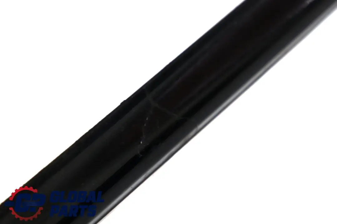 Tür Vorne Links Leiste Black Sapphire Schwarz - 475 für BMW 3 E46 Coupe Cabrio mit Teilenummer 0001034 BMW 3 E46 Coupe Cabrio Tür Vorne Links Leiste Black Sapphire Schwarz - 475 - SKU P-0001034 - Teilenummer 0001034