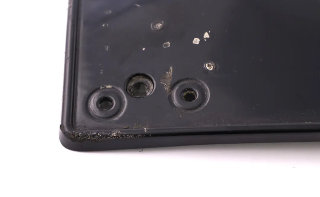 Reihe E60 E61 LCI M Sport Unterlage für Kennzeichen Mysticblau - A07 für BMW 5 mit Teilenummer P-0394347 BMW 5 Reihe E60 E61 LCI M Sport Unterlage für Kennzeichen Mysticblau - A07 - SKU P-0394347-MYS - Teilenummer P-0394347