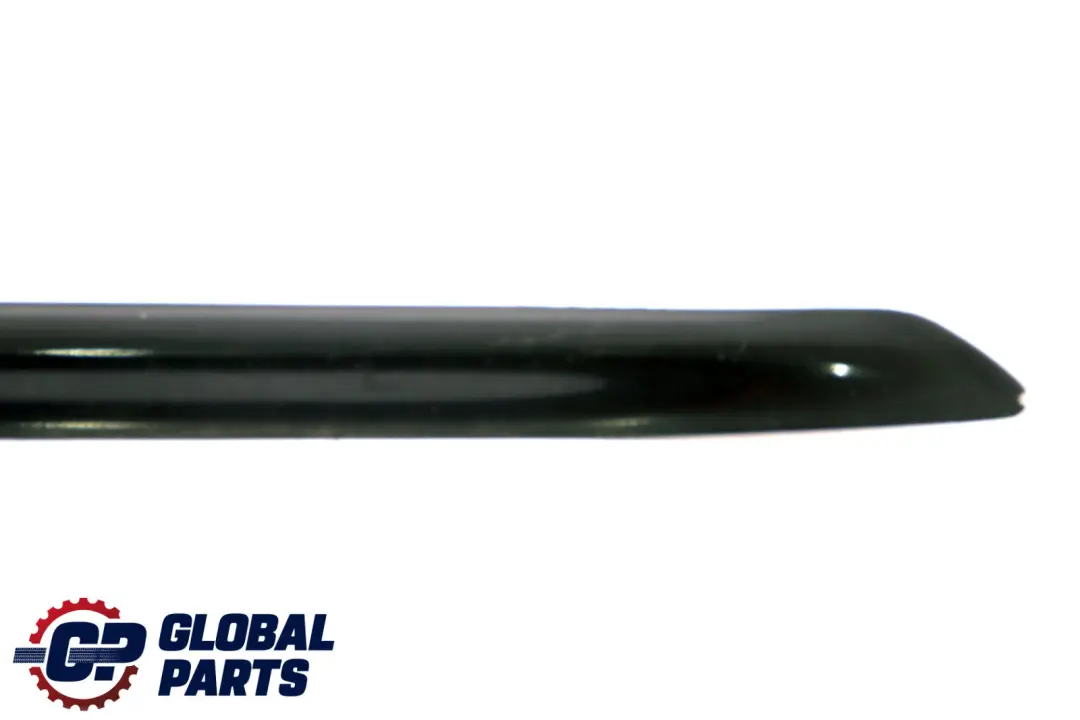 Right Side Fender Moulding Strip O/S to BMW 3 Series E46 Coupe Rear with Part number 0001037 BMW 3 Series E46 Coupe Rear Right Side Fender Moulding Strip O/S - SKU P0001037 - Part number 0001037