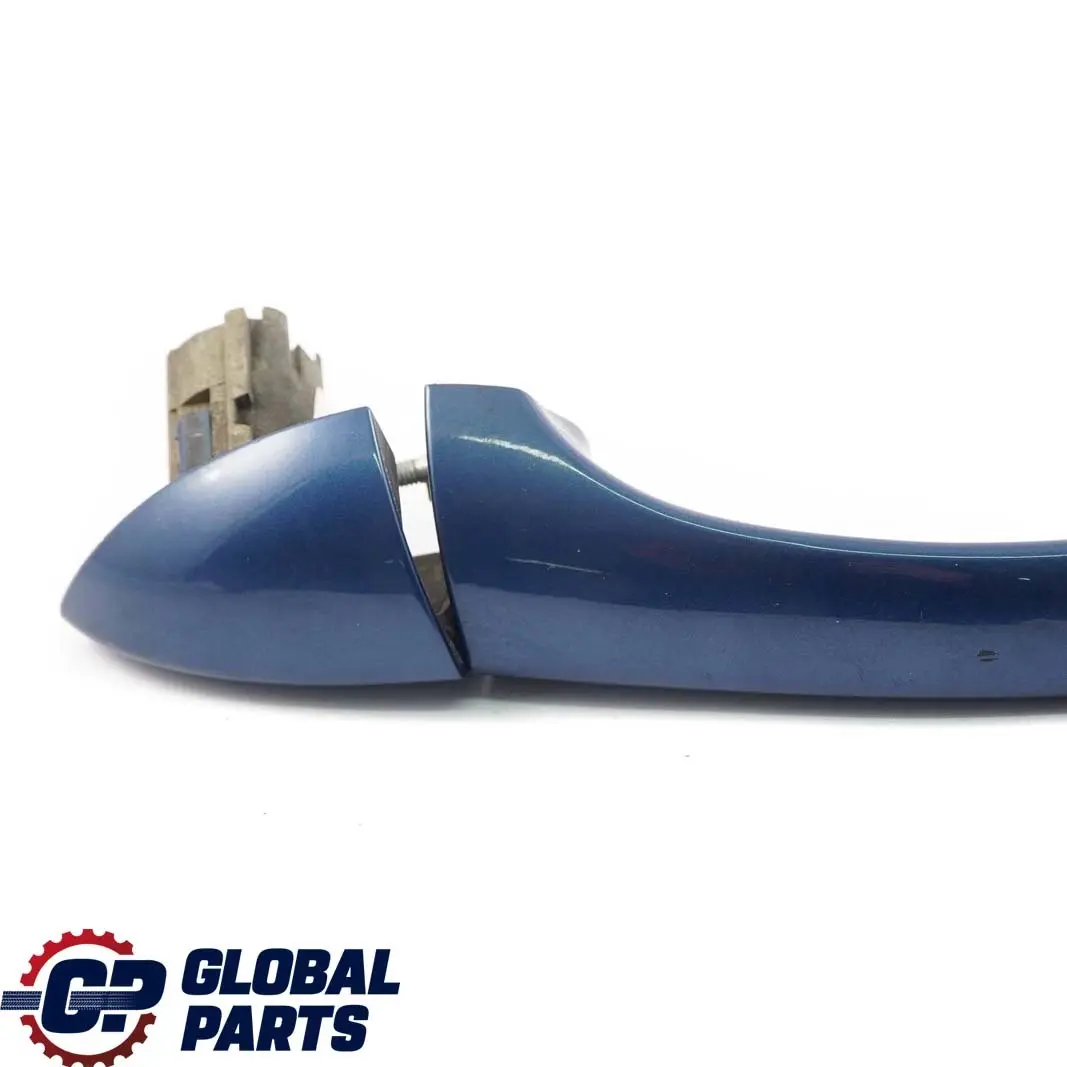 Maniglia Posteriore Destra Porta Blu Topazio Metallizzato 364 Blu per BMW X5 E53 con numero di parte 0007423 BMW X5 E53 Maniglia Posteriore Destra Porta Blu Topazio Metallizzato 364 Blu - SKU P0007423-TPB1 - Numero di parte 0007423