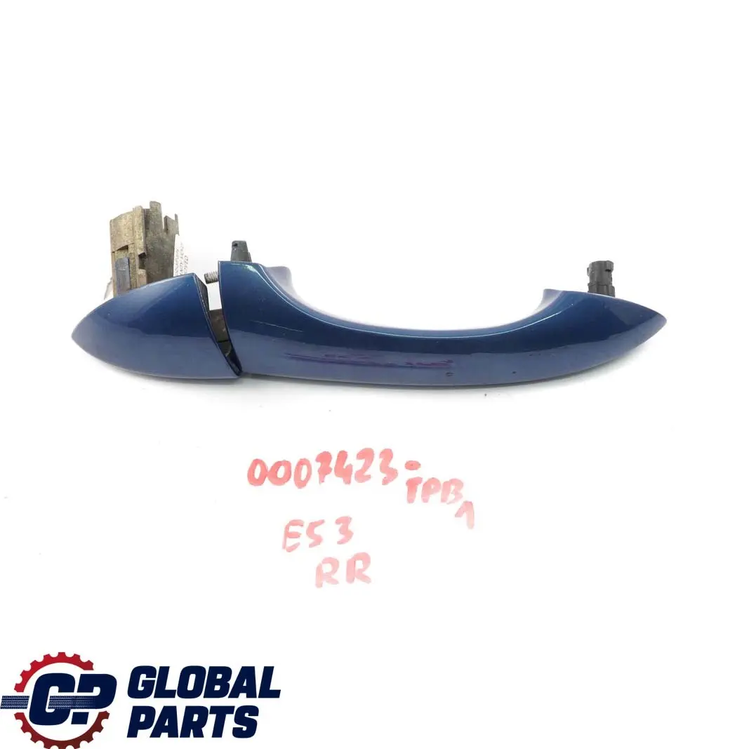 Maniglia Posteriore Destra Porta Blu Topazio Metallizzato 364 Blu per BMW X5 E53 con numero di parte 0007423 BMW X5 E53 Maniglia Posteriore Destra Porta Blu Topazio Metallizzato 364 Blu - SKU P0007423-TPB1 - Numero di parte 0007423