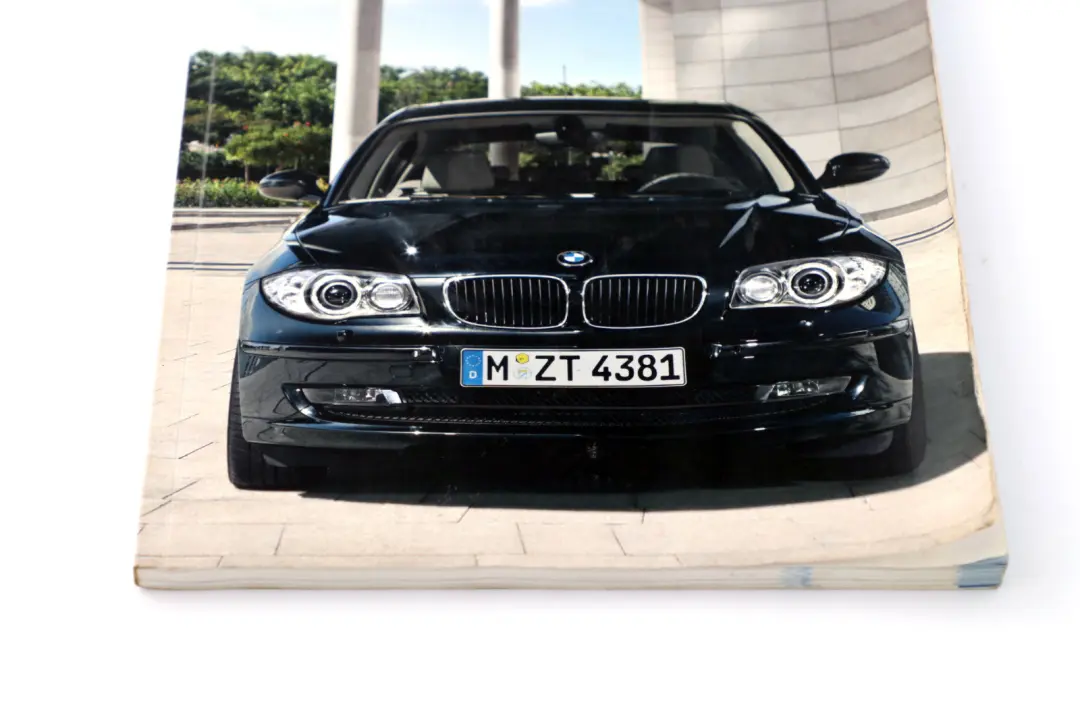 BMW 1 Series E81 E87 LCI Service Booklet Owner's Handbook Manual - SKU P0013222 - Part number 0013222