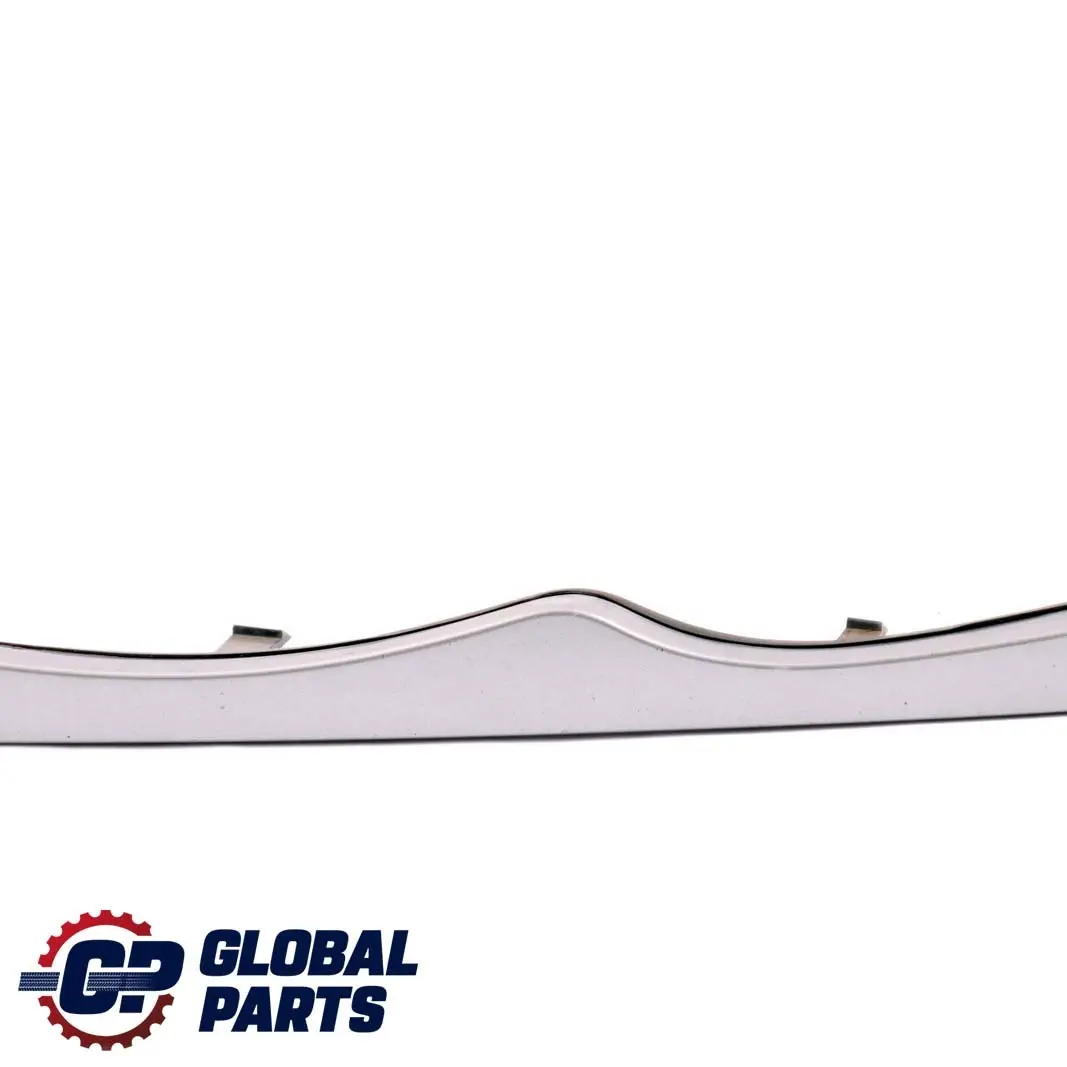 Phares Couvrir Iris a L'Avant Gauche Gris Argente A08 pour BMW E46 à propos du numéro de pièce 0030404 BMW E46 Phares Couvrir Iris a L'Avant Gauche Gris Argente A08 - SKU P0030404-SBG - Numéro de pièce 0030404