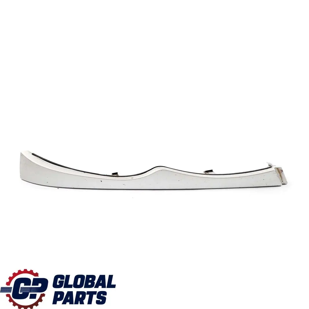 Copertura griglia faro anteriore destra O/S Trim Titansilber Argento 354 per BMW E46 con numero di parte 0030405 BMW E46 Copertura griglia faro anteriore destra O/S Trim Titansilber Argento 354 - SKU P0030405-TS - Numero di parte 0030405