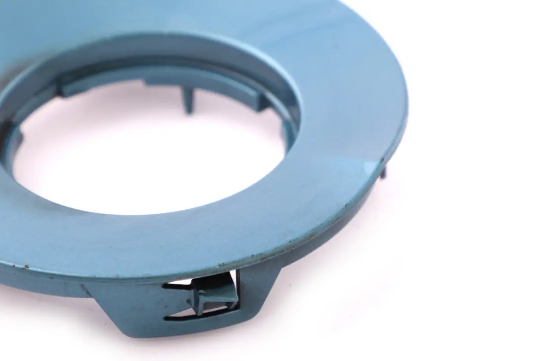 Reihe E85 Blende Seitenwand Lackiert Links Maledivenblau Maldives Blue für BMW Z4 mit Teilenummer 0030963 BMW Z4 Reihe E85 Blende Seitenwand Lackiert Links Maledivenblau Maldives Blue - SKU P0030963-MAB - Teilenummer 0030963