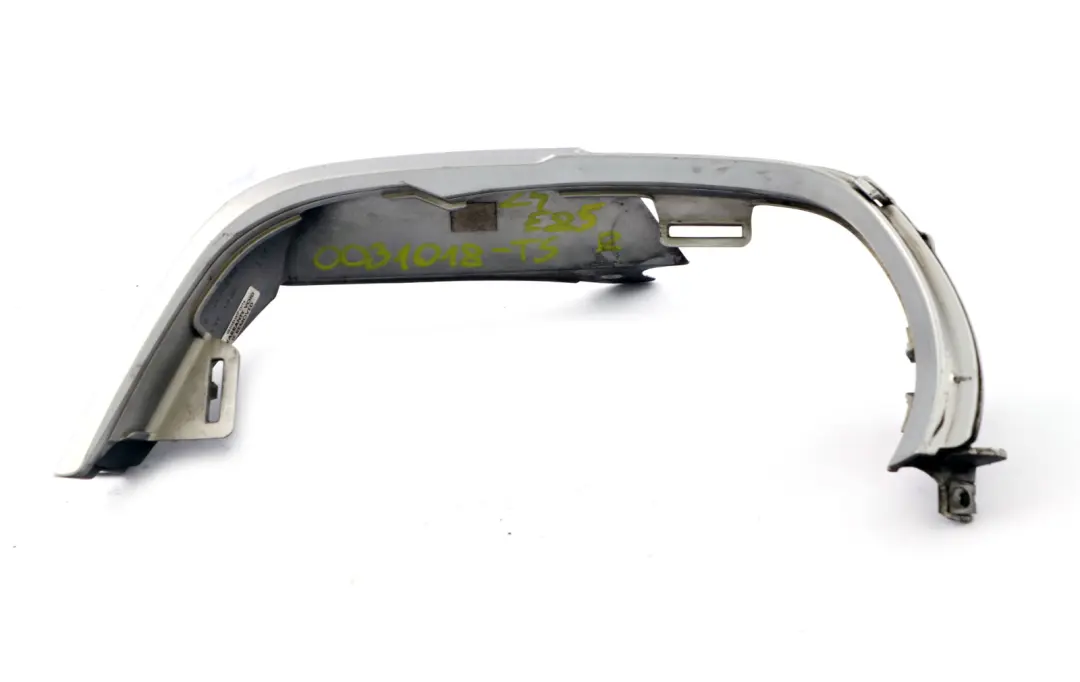 Tapa Luz Trasera Derecha Titansilber Plata 7025642 para BMW Serie Z4 E85 Marco con número de pieza 0031018 BMW Serie Z4 E85 Marco Tapa Luz Trasera Derecha Titansilber Plata 7025642 - SKU P0031018-TS - Número de pieza 0031018