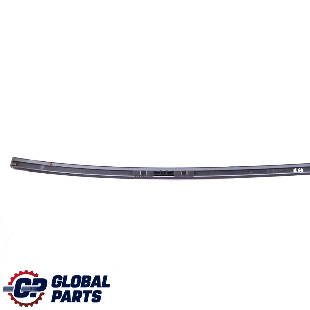 Moulure De Toit Gouttière Gauche Gris Argenté - A08 pour BMW E60 à propos du numéro de pièce 0031141 BMW E60 Moulure De Toit Gouttière Gauche Gris Argenté - A08 - SKU P0031141-SBG - Numéro de pièce 0031141