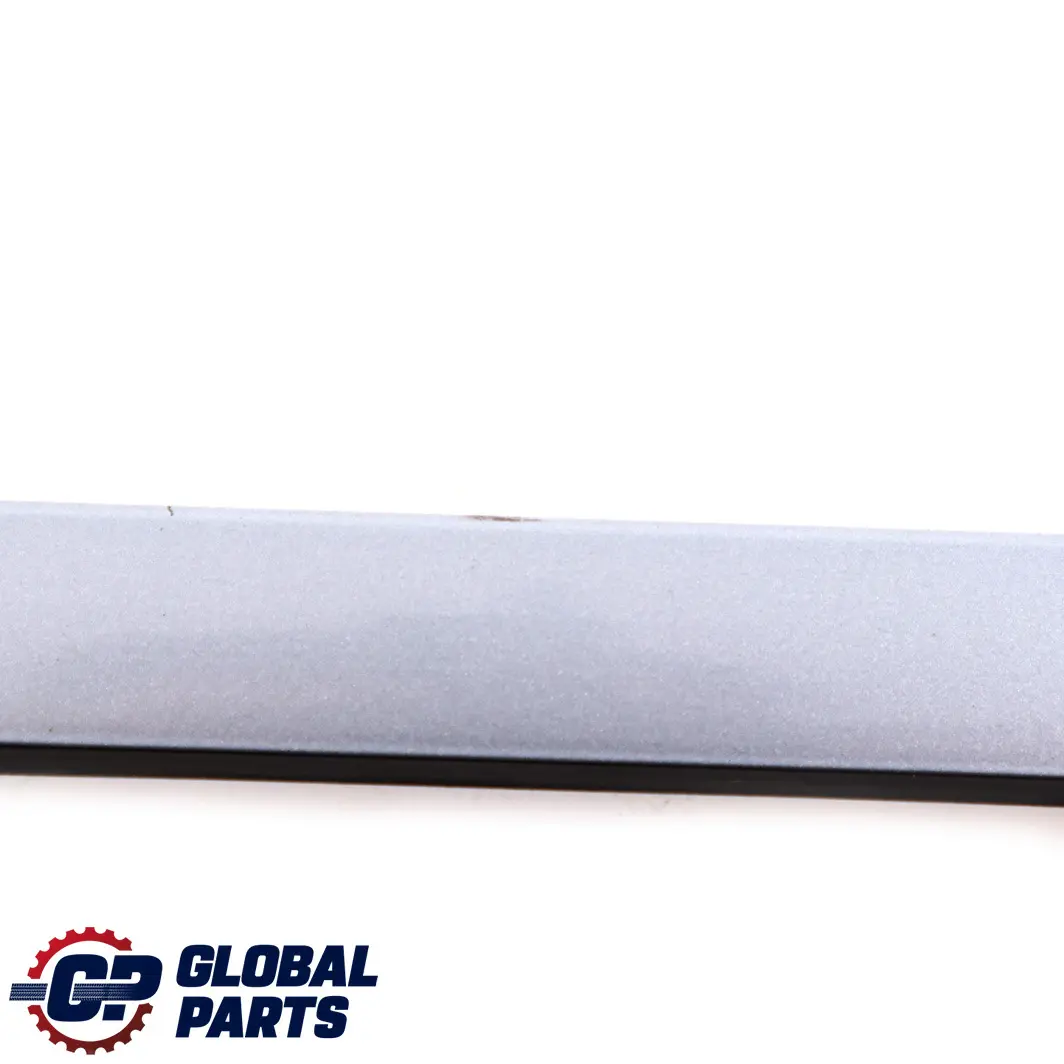 Embellecedor Exterior Delantero Izquierdo Azul Agua P para BMW E90 E91 con número de pieza 0034043 BMW E90 E91 Embellecedor Exterior Delantero Izquierdo Azul Agua P - SKU P0034043-WB1 - Número de pieza 0034043