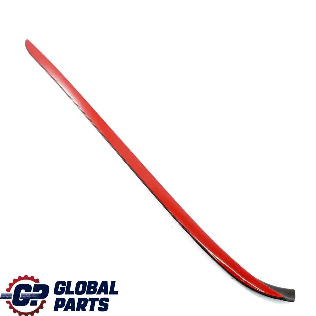 Prawa listwa szyby czerwona do BMW 3 E90 E91 o numerze 0034044 BMW 3 E90 E91 Prawa listwa szyby czerwona - SKU P0034044-KAR - Numer Części 0034044