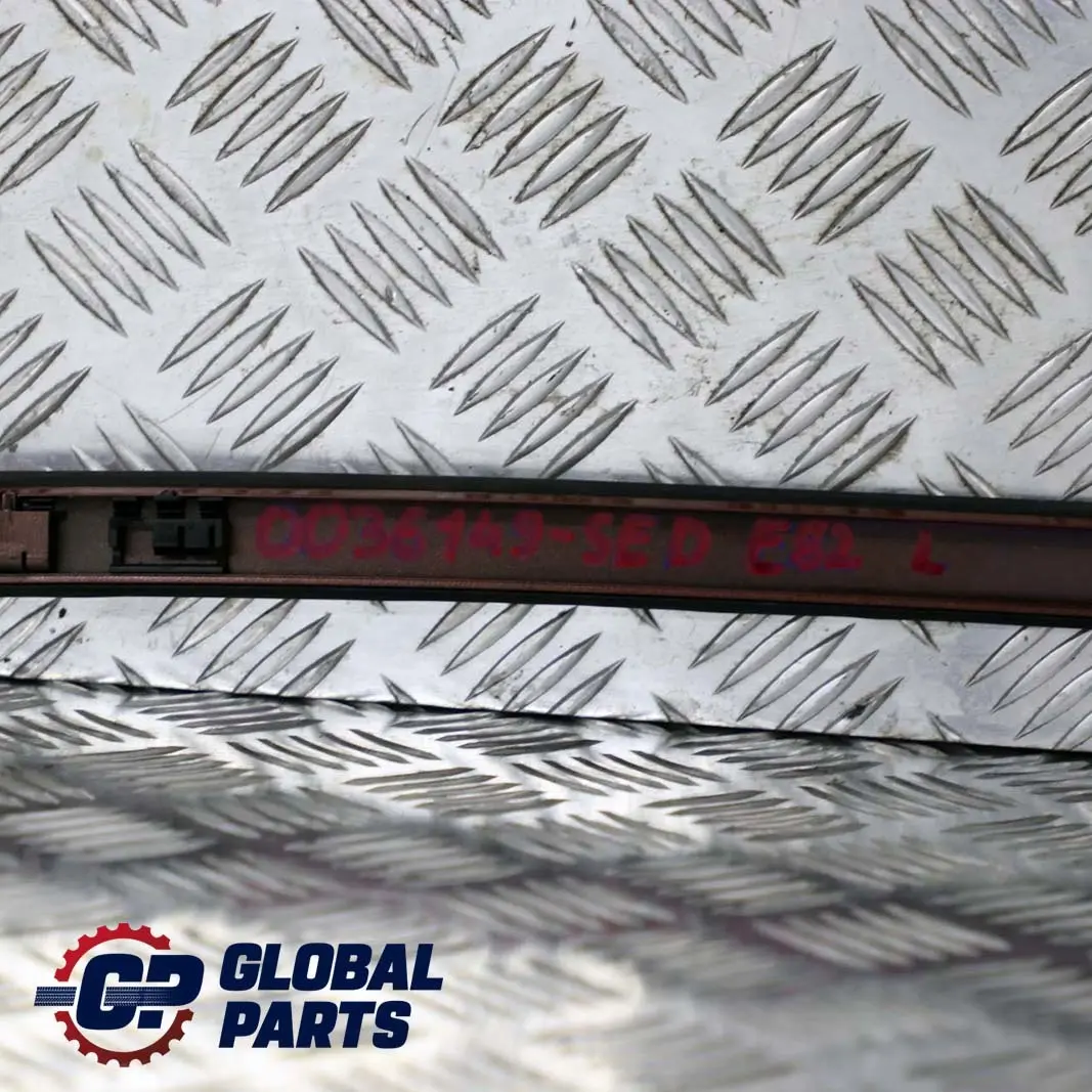 Links Dachprofilleiste Sedonarot Sedona Rot Metallic - A76 für BMW 1 er E82 mit Teilenummer 0036149 BMW 1 er E82 Links Dachprofilleiste Sedonarot Sedona Rot Metallic - A76 - SKU P0036149-SED - Teilenummer 0036149