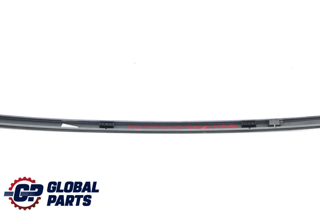 Droite Dachprofilleiste Spacegrau Metallique - A52 pour BMW E82 à propos du numéro de pièce 0036150 BMW E82 Droite Dachprofilleiste Spacegrau Metallique - A52 - SKU P0036150-SG - Numéro de pièce 0036150